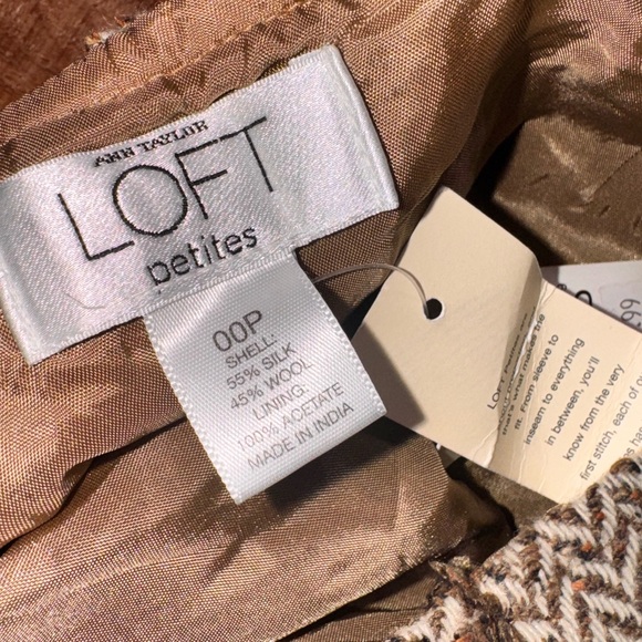 LOFT (Ann Taylor) Brown Herringbone A-Line Skirt - Picture 2 of 8